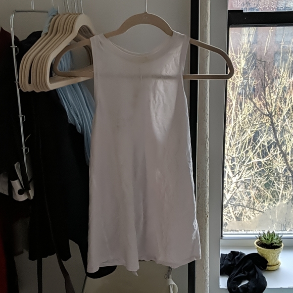 Lululemon Open Back Tank - Picture 4 of 6